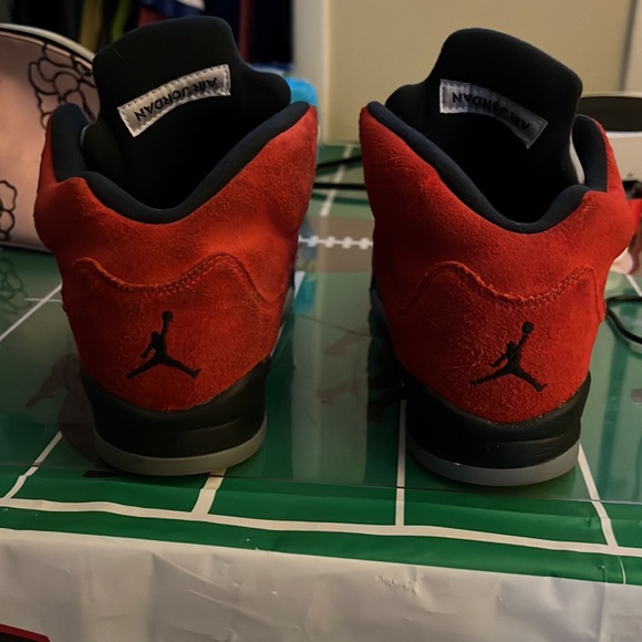 have too many pairs , need to get rid of some - Picture 4 of 4